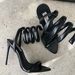 Steve Madden black heels